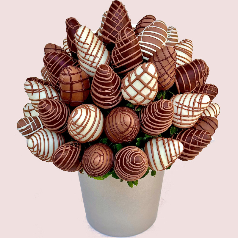 Finest Berries Chocolate Bouquet