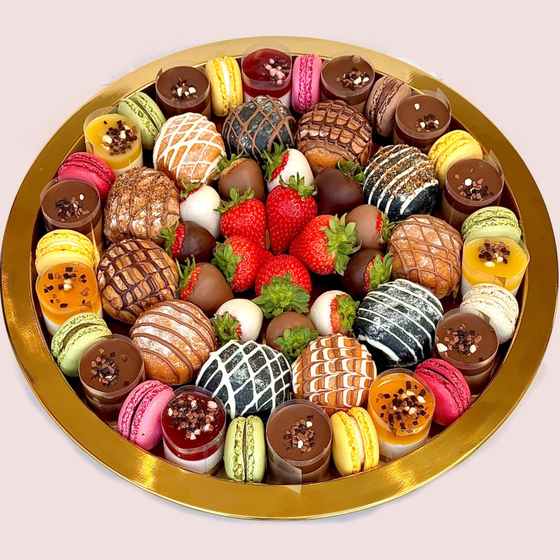 Fruity Gift Signature Platter